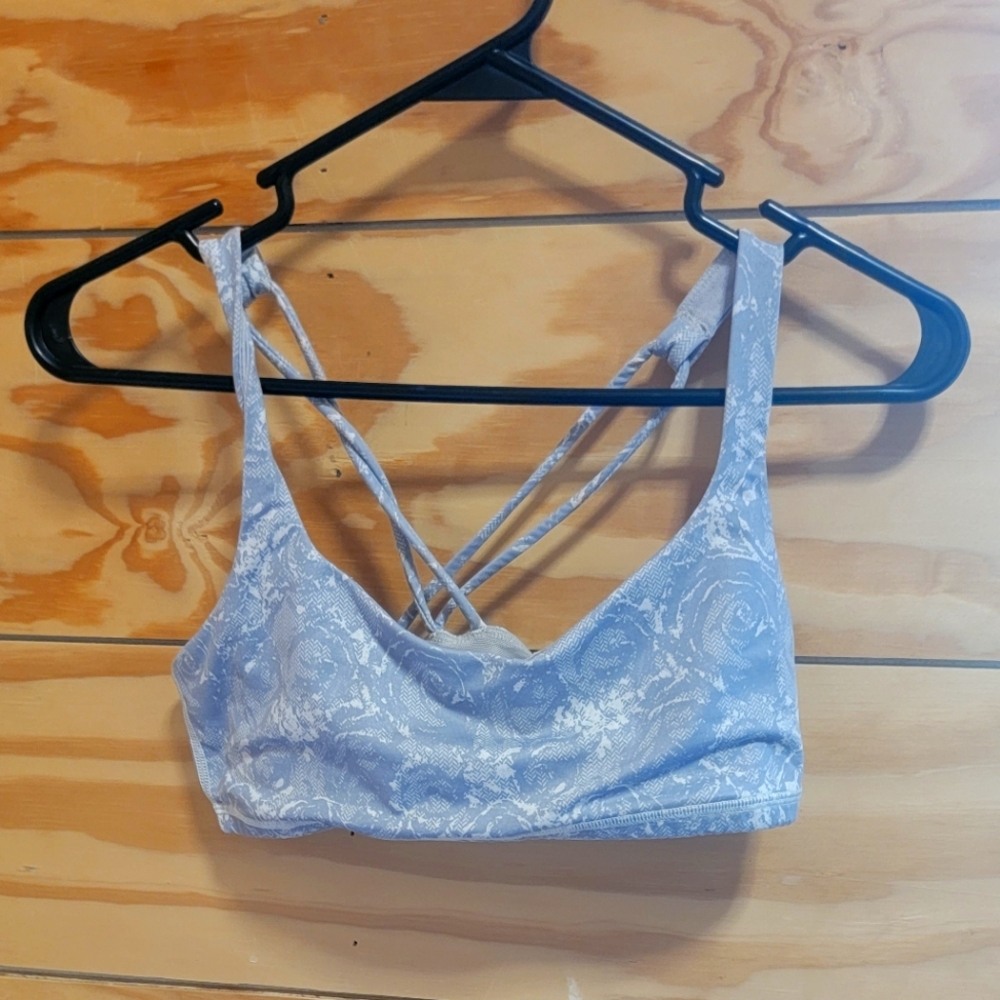 LULULEMON sports bra